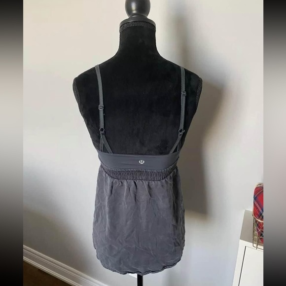 LULULEMON BLISS Gray Tank Top Activewear Yoga Vintage women’s size 4 Regular - Picture 2 of 4